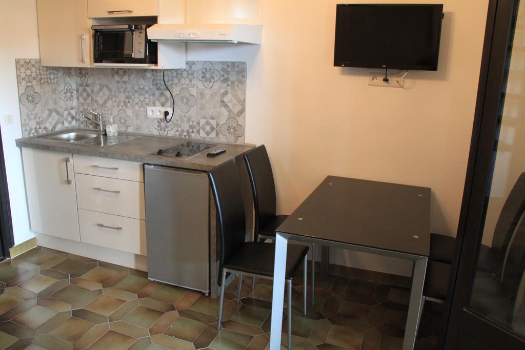 Lavender Apartment อาร์เจเลส-ซัวร์-แมร์ ภายนอก รูปภาพ